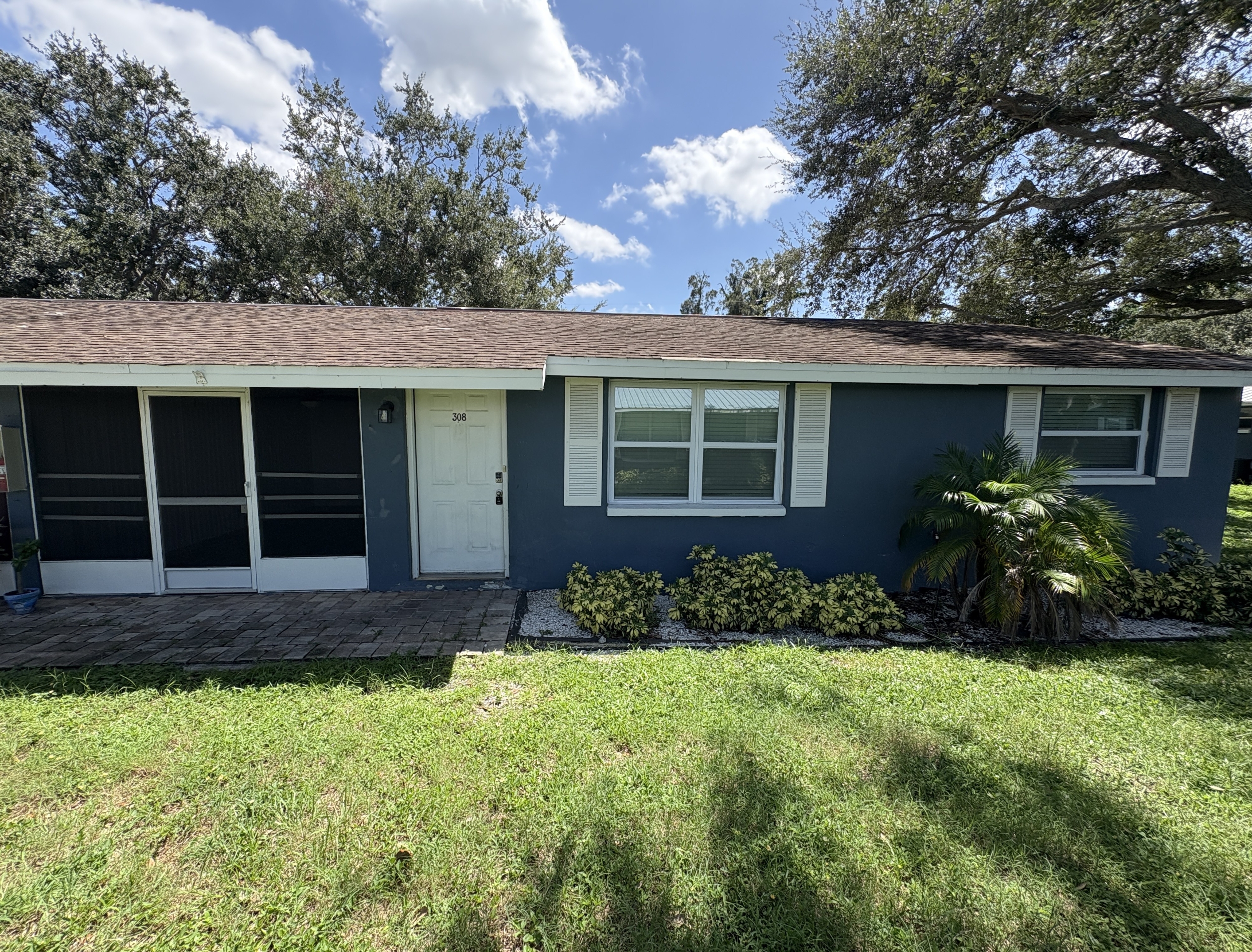 308 Colonia Lane East